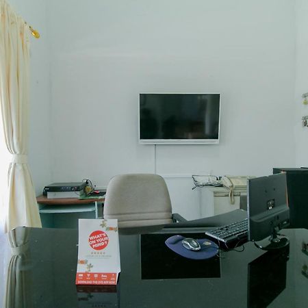 Oyo 2858 Vafa Guesthouse Чианджур Экстерьер фото